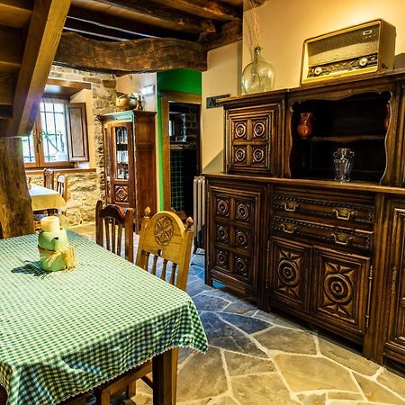 Casona De El Castaniu Hotell Serrapio Exteriör bild