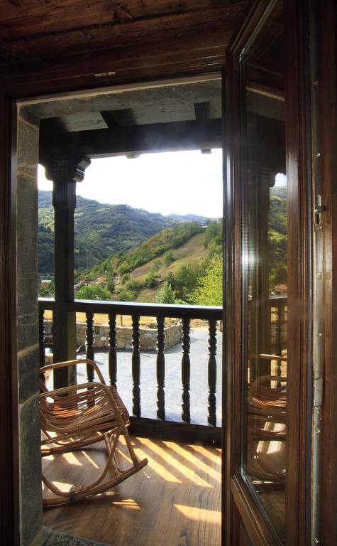 Casona De El Castaniu Hotell Serrapio Rum bild