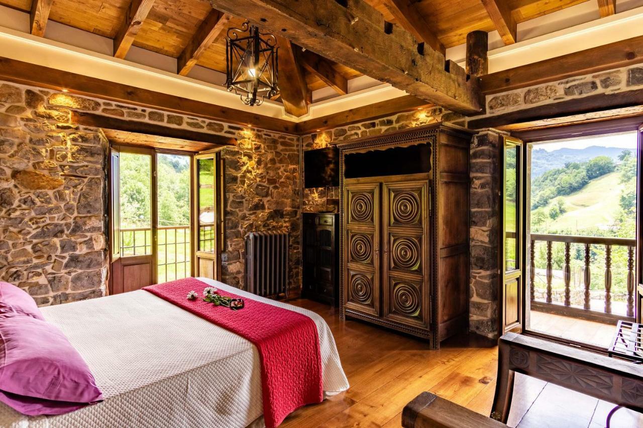 Casona De El Castaniu Hotell Serrapio Exteriör bild