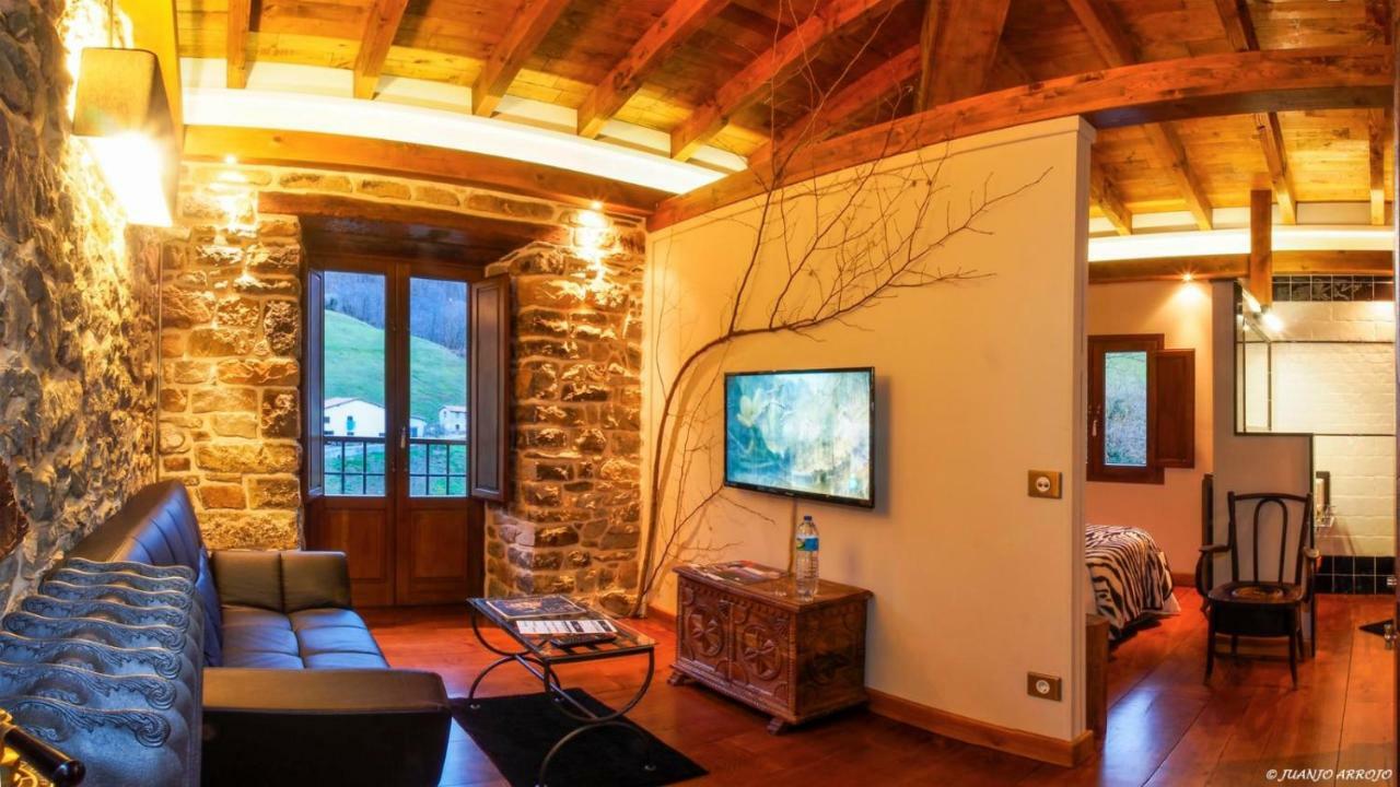Casona De El Castaniu Hotell Serrapio Exteriör bild